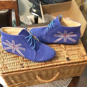 Iynx blue ankle shoes 7.5